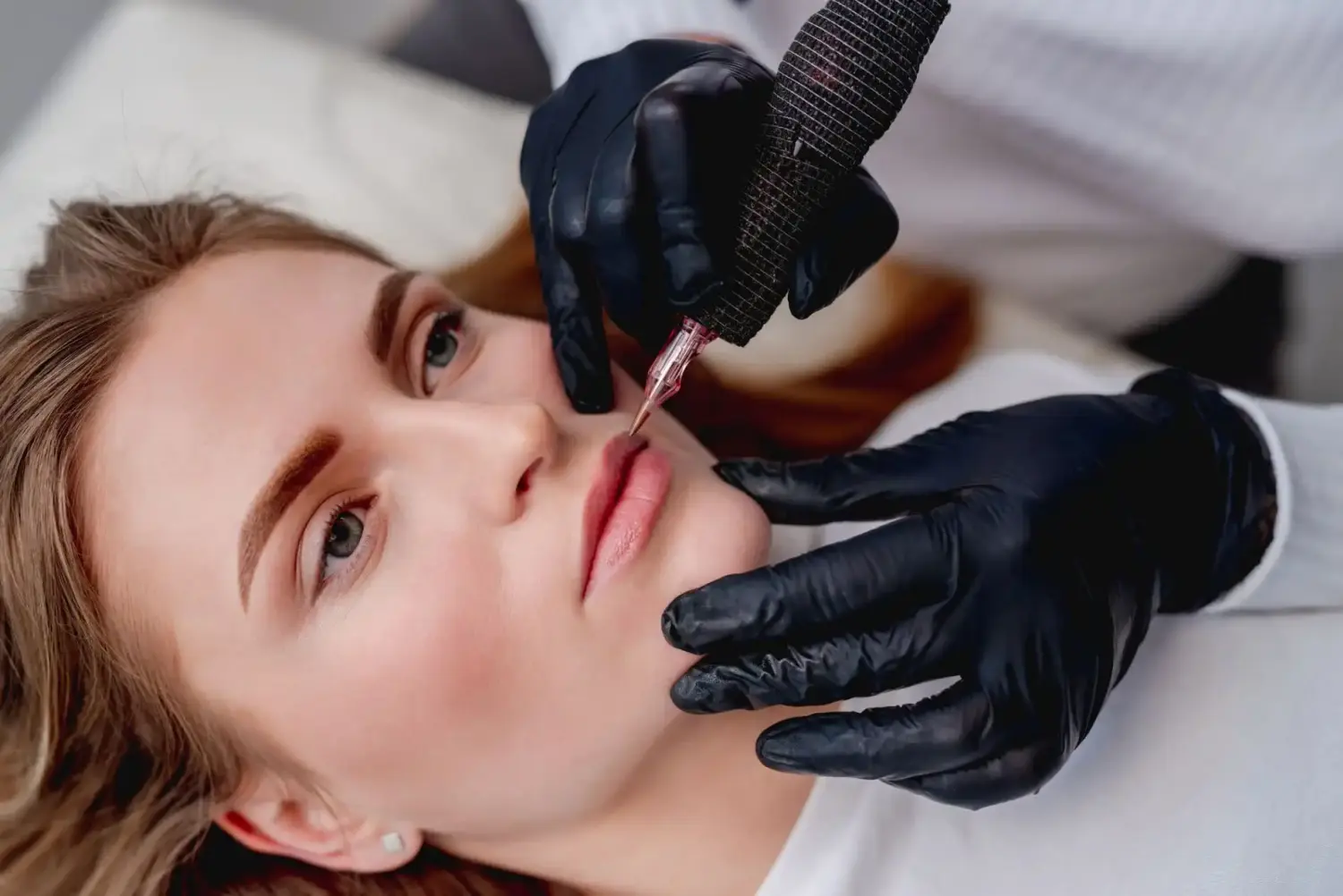 BEAUTY NAILS DELUXE - Lippenbehandlung