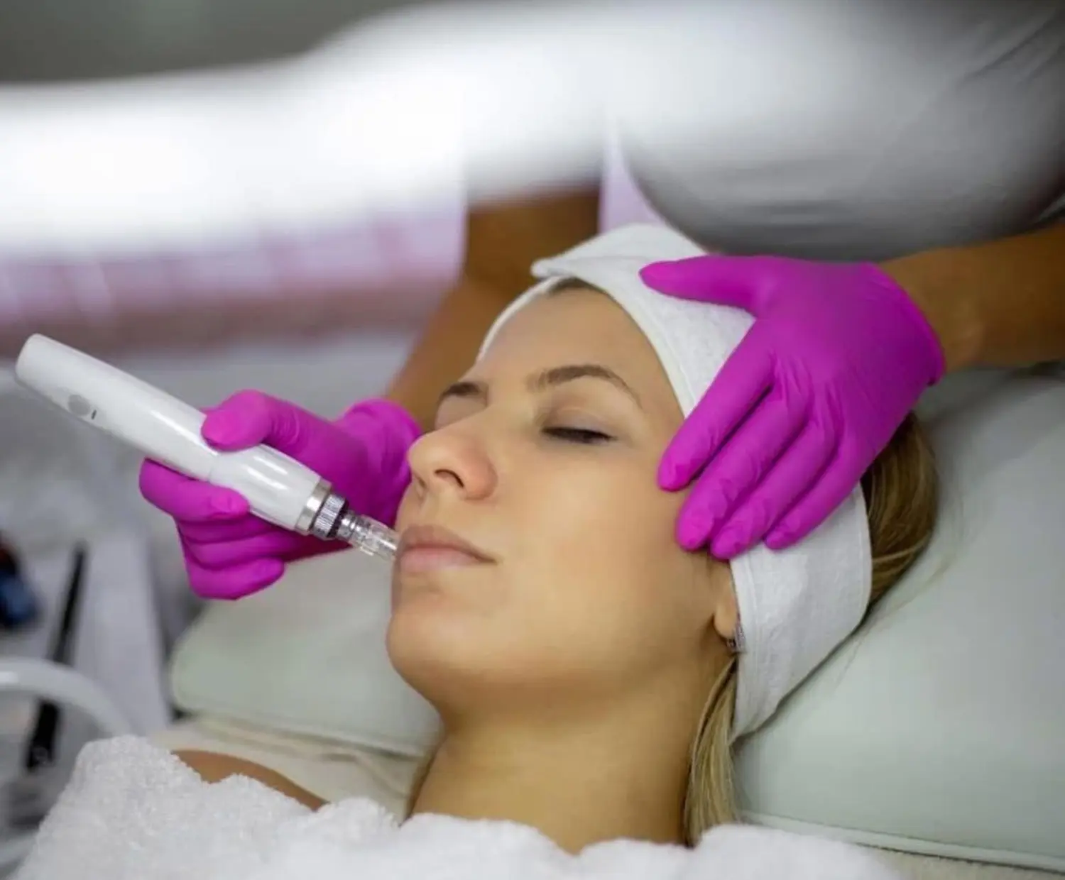 BEAUTY NAILS DELUXE - refit