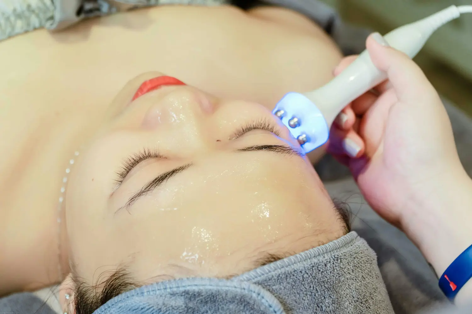 BEAUTY NAILS DELUXE - LED